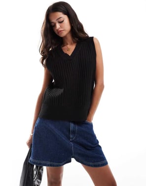 Nobody's Child v neck knitted vest In black