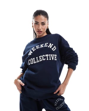 Weekend Collective co-ord överdimensionerad sweatshirt med logga i marinblå