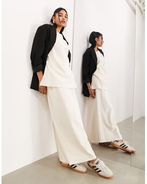 ASOS EDITION premium tungvikt texturerad jersey-kolumn maxi kjol i cream