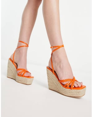 Simmi London Fabiana espadrilloskon med kilklack i orange