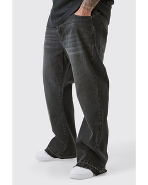 Plus Basic Flared Fit Jeans
