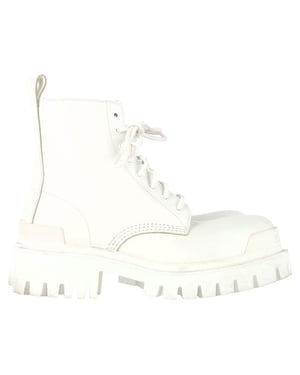 Balenciaga Strike Combat Boots i vitt kalvskinn