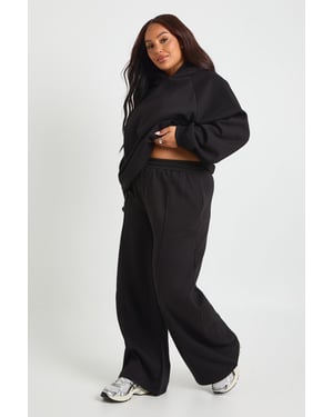 Plus Core Basic Pintuck Detail Straight Leg Jogger