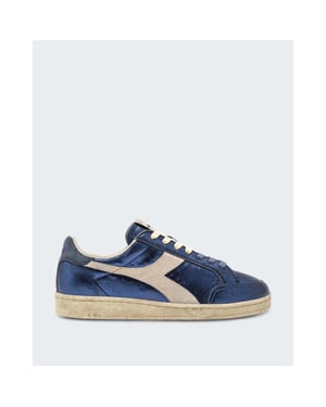 Diadora Dames prestige metal used