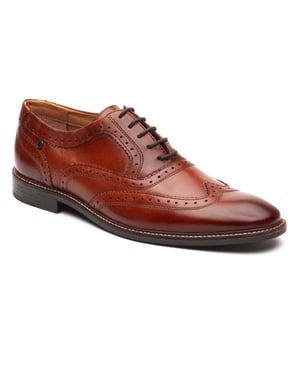 Base London Clarence Brogue Läder Herrskor i Bränd Tan