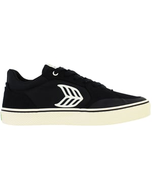 Cariuma Vallely Pro Unisex Black Plimsolls
