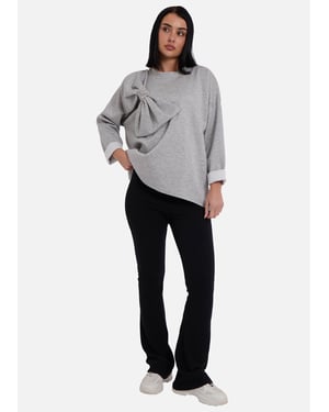 Grå oversized tröja med kontrasterande rosett på sidan