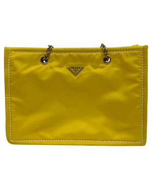 Prada Giallo Tessuto kedja tygväska i gul nylon