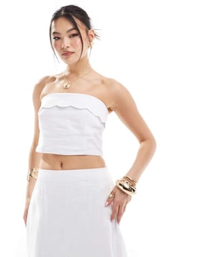 Abercrombie & Fitch matchande linne topp med scallopkanter i vitt