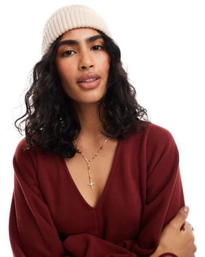 ASOS DESIGN fiskarbasker i krämfärg
