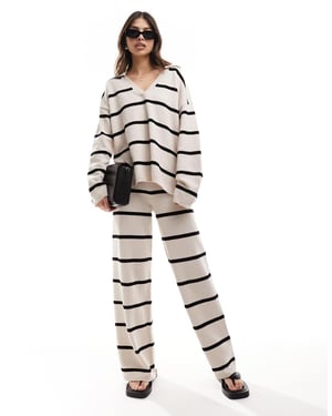 ASOS DESIGN stickad tröja med öppen krage i texturerad garn i randig coord