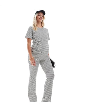 Mamalicious gravid ribbad byxa med flare över magen i randigt set