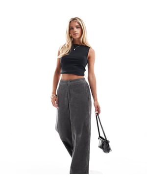 ASOS DESIGN Petite cordbyxor i kolgrått
