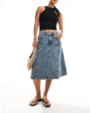 Cotton On sömnadsdetalj awkward length midi jeanskjol i blue crush