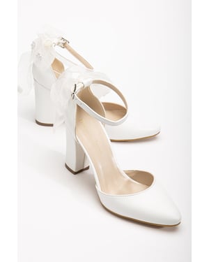 Lilly Bruidsschoenen met Kanten Strik op de Achterkant