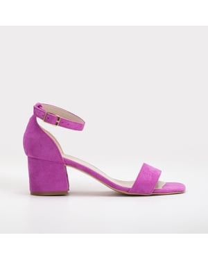 Iva Laag Block Hak Sandalen
