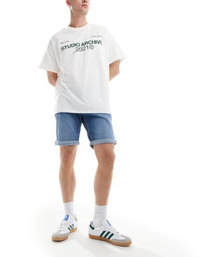 Tommy Jeans Scanton slim denim shorts in mid wash
