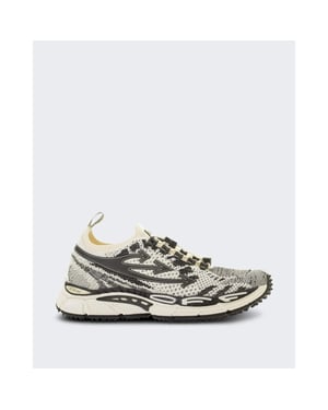 Off White Heren ow be right back