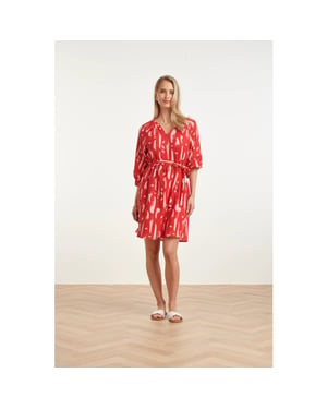 Smashed Lemon Dames jurk met abstracte streep print in rood met roze |