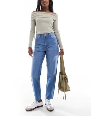 Miss Selfridge highwaist mom jean in mid blue wash