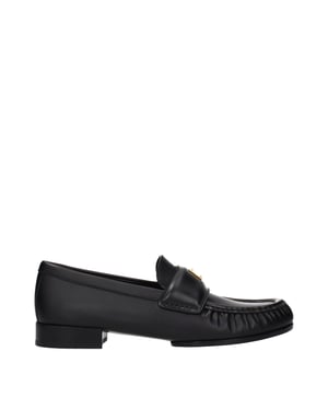 Givenchy Svarta Läder Slip-On Loafers