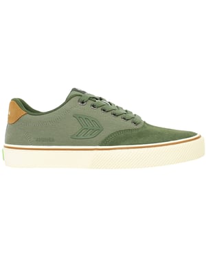 Cariuma Naioca Pro Unisex Green Plimsolls