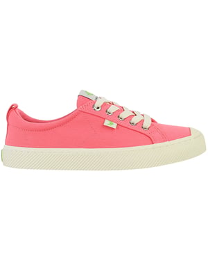 Cariuma OCA Unisex Pink Plimsolls