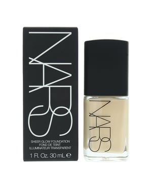 Nars Sheer Glow Light 3 Gobi Foundation 30ml