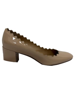 Chloé Lauren Scalloped Pumps in Beige Patent Leather