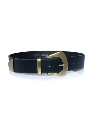 Iro, leren riem met gouden gesp