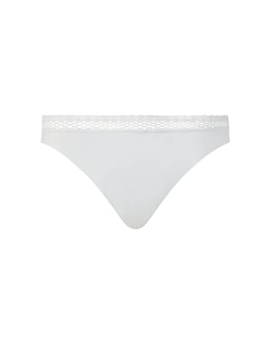 Chantelle String