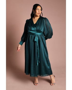 Plus Size Stripe Jacquard Maxi Vee Dress