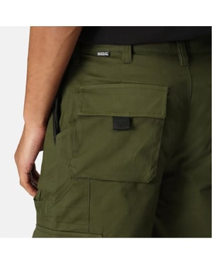 Men's Regatta Solid Cargo Shorts in Khaki