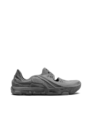 ISPA Universal Sneakers