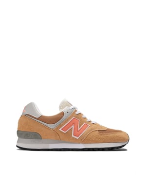 576 Made in UK Latte Sneakers