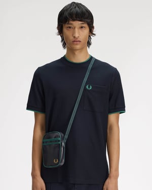 Classic Small Side Bag in Black