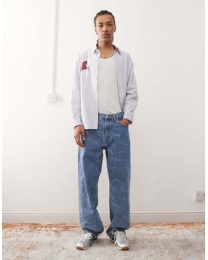 Dr Denim Omar avslappnad passform raka jeans i retro jubileumstryck