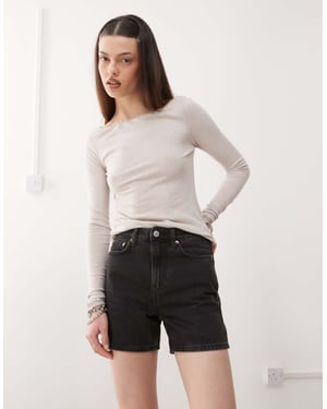 Weekday Eya hög midja denimshorts i tonad svart