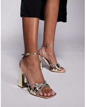 Simmi London Ilara dekorerad sandal med remmar och medelhög klack