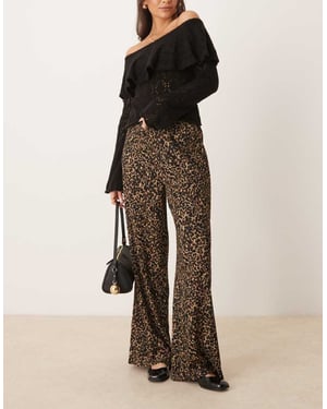 JDY breda ben strukturerade byxor i leopardtryck