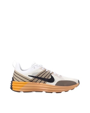 Lunar Roam Sneakers
