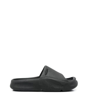 Eko-gjutna sandaler