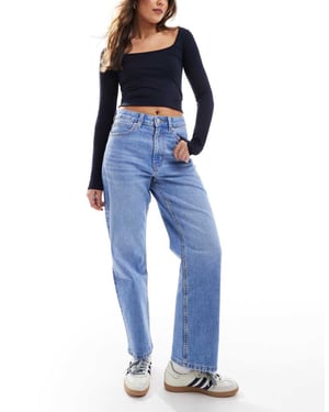 ASOS DESIGN ankelhöga raka jeans i klarblå