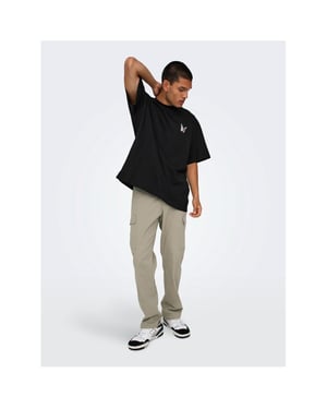 Men's Only Solid Patterned Straight Cargo Pants in Chinchilla