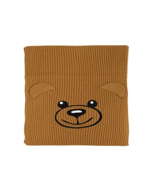 Gebreide sjaal met geborduurd teddybeermotief