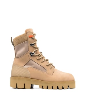 Veterlaarzen in militaire stijl