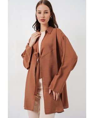 Kimonojacka med detaljband och lång ärm