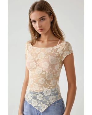 Floral Lace Crop Top Pika Collectie