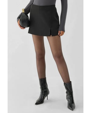 Högmidjade mini shorts med dubbla slitsar