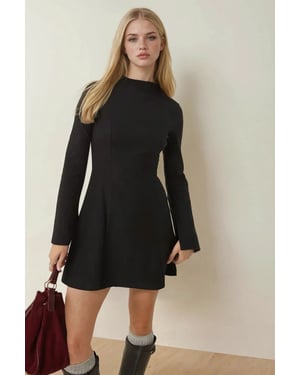 Hoge Hals Flare Mini Jurk